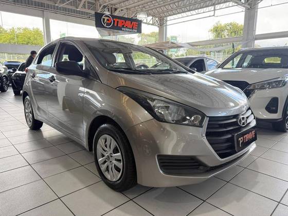 HYUNDAI HB20 1.0 COMFORT 12V FLEX 4P MANUAL HYUNDAI HB20 1.0 COMFORT 12V FLEX 4P MANUAL